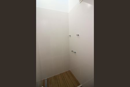 Casa à venda com 66m², 2 quartos e 1 vaga Casa à venda com 66m², 2 quartos e 1 vagaBanheiro da Suíte