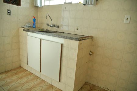 Casa à venda com 250m², 2 quartos e sem vagaÁrea de Serviço