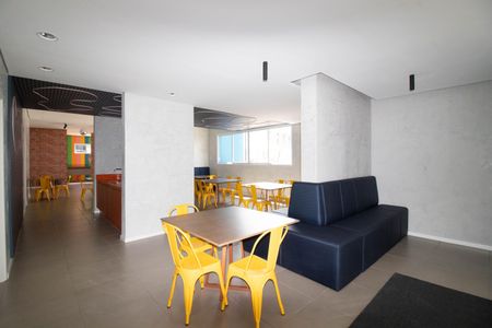 Apartamento à venda com 43m², 1 quarto e 1 vagaÁrea comum - Salão de festas