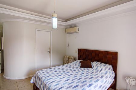 Casa de condomínio para alugar com 540m², 4 quartos e 4 vagas Casa de condomínio para alugar com 540m², 4 quartos e 4 vagasSuíte 4