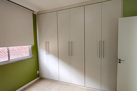 Casa de condomínio para alugar com 540m², 4 quartos e 4 vagas Casa de condomínio para alugar com 540m², 4 quartos e 4 vagasQuarto 2