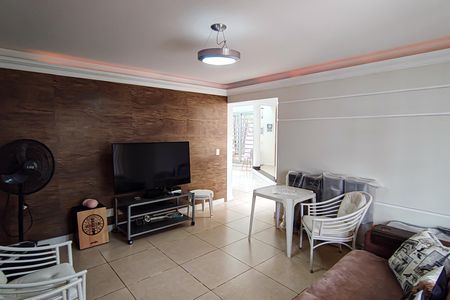 Casa de condomínio para alugar com 540m², 4 quartos e 4 vagas Casa de condomínio para alugar com 540m², 4 quartos e 4 vagasSala