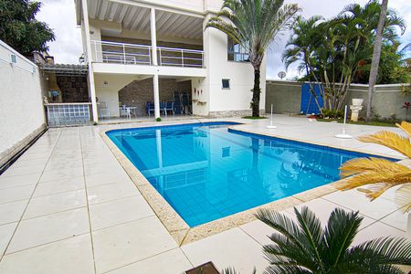 Casa de condomínio para alugar com 540m², 4 quartos e 4 vagas Casa de condomínio para alugar com 540m², 4 quartos e 4 vagasÁrea comum