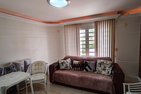 Casa de condomínio para alugar com 540m², 4 quartos e 4 vagas Casa de condomínio para alugar com 540m², 4 quartos e 4 vagasSala