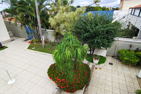 Casa de condomínio para alugar com 540m², 4 quartos e 4 vagas Casa de condomínio para alugar com 540m², 4 quartos e 4 vagasÁrea comum