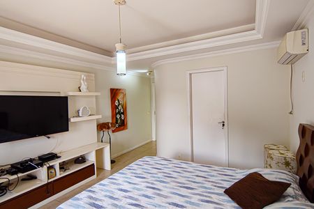 Casa de condomínio para alugar com 540m², 4 quartos e 4 vagas Casa de condomínio para alugar com 540m², 4 quartos e 4 vagasSuíte 4