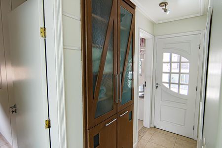 Casa de condomínio para alugar com 540m², 4 quartos e 4 vagas Casa de condomínio para alugar com 540m², 4 quartos e 4 vagasCorredor