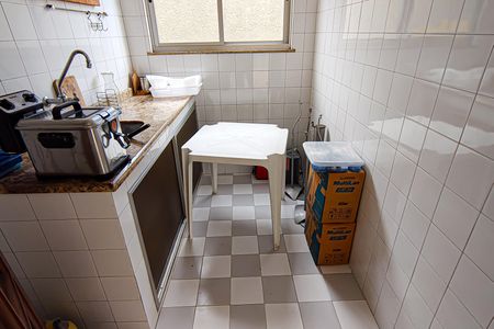 Casa de condomínio para alugar com 540m², 4 quartos e 4 vagas Casa de condomínio para alugar com 540m², 4 quartos e 4 vagascozinha da Área comum