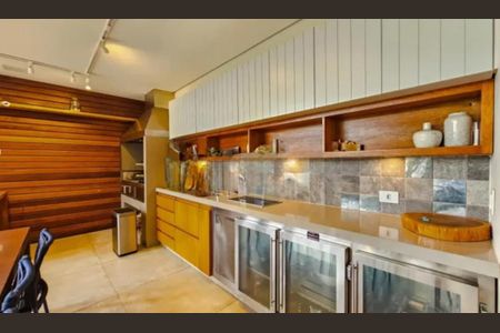 Casa à venda com 458m², 4 quartos e 4 vagas