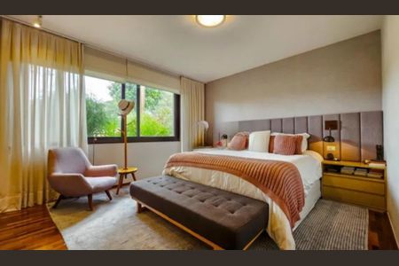 Casa à venda com 458m², 4 quartos e 4 vagas