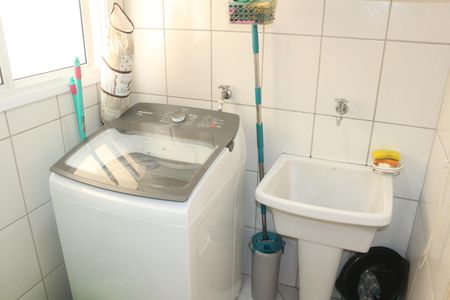 Apartamento à venda com 65m², 2 quartos e 1 vagaÁrea de Serviço