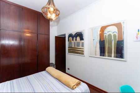 Casa de condomínio à venda com 229m², 4 quartos e 2 vagas Casa de condomínio à venda com 229m², 4 quartos e 2 vagasQuarto 2