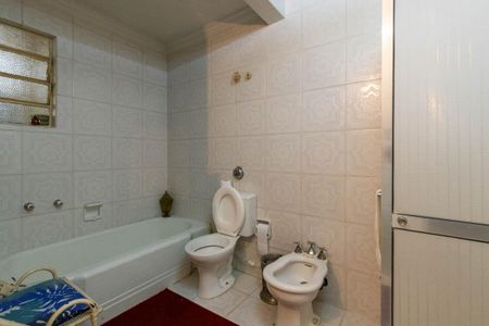 Apartamento à venda com 134m², 2 quartos e sem vaga Apartamento à venda com 134m², 2 quartos e sem vagaBanheiro
