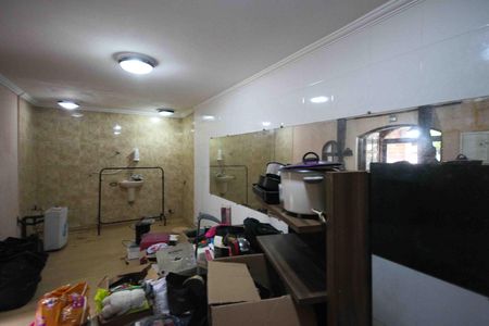 Casa à venda com 450m², 3 quartos e 3 vagas Casa à venda com 450m², 3 quartos e 3 vagasEdícula