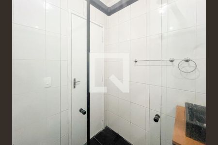 Casa de condomínio à venda com 124m², 2 quartos e 1 vaga Casa de condomínio à venda com 124m², 2 quartos e 1 vagaBanheiro