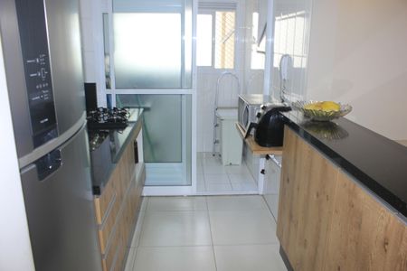 Apartamento à venda com 75m², 3 quartos e 2 vagasCozinha