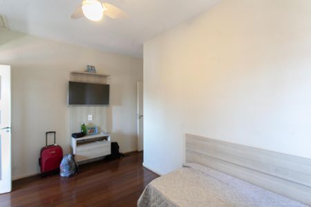 Casa à venda com 220m², 3 quartos e 7 vagasQuarto 2