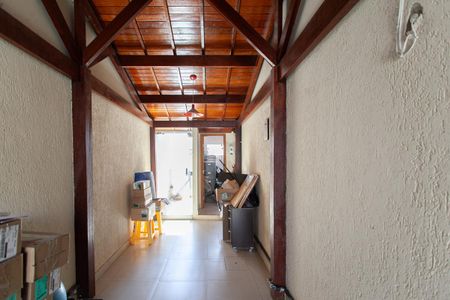 Casa à venda com 220m², 3 quartos e 7 vagasEscritório