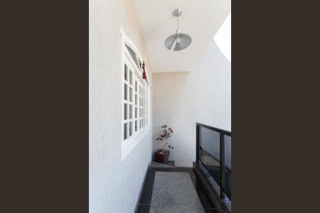 Casa à venda com 220m², 3 quartos e 7 vagasTerraço
