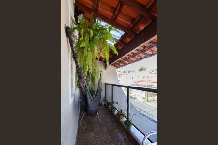 Casa à venda com 220m², 3 quartos e 7 vagasVaranda da Suíte