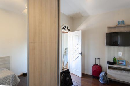 Casa à venda com 220m², 3 quartos e 7 vagasQuarto 2