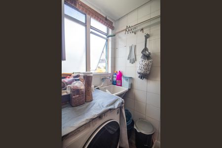 Apartamento à venda com 178m², 3 quartos e 2 vagas Apartamento à venda com 178m², 3 quartos e 2 vagasÁrea de Serviço