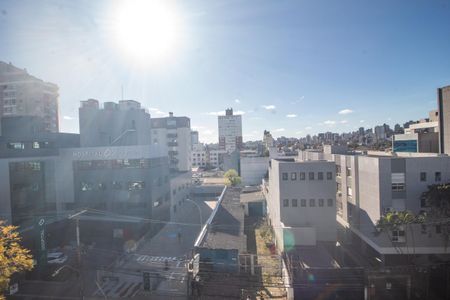 Apartamento à venda com 178m², 3 quartos e 2 vagas Apartamento à venda com 178m², 3 quartos e 2 vagasVista