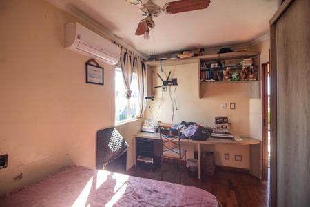 Apartamento à venda com 178m², 3 quartos e 2 vagas Apartamento à venda com 178m², 3 quartos e 2 vagasQuarto 3