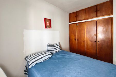 Casa à venda com 180m², 4 quartos e 2 vagas Casa à venda com 180m², 4 quartos e 2 vagasQuarto 3