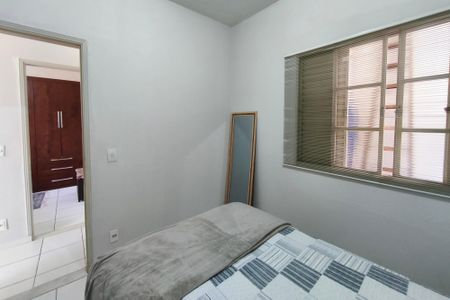 Casa à venda com 180m², 4 quartos e 2 vagas Casa à venda com 180m², 4 quartos e 2 vagasQuarto 2