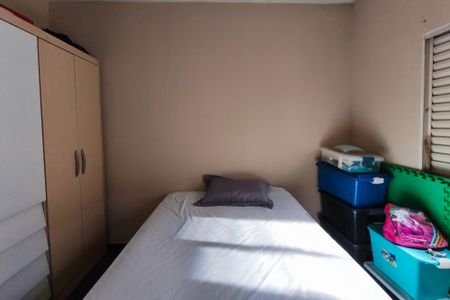 Casa à venda com 180m², 4 quartos e 2 vagas Casa à venda com 180m², 4 quartos e 2 vagasEdícula - Quarto