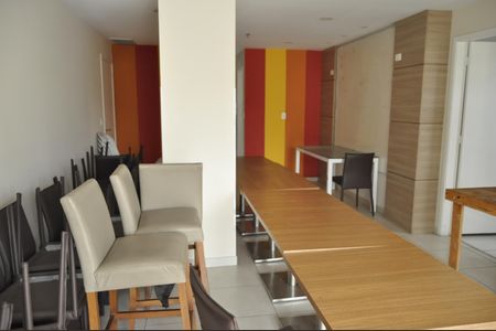 Apartamento à venda com 68m², 3 quartos e 1 vagaÁrea comum