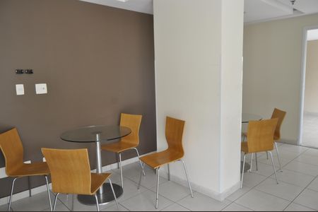 Apartamento à venda com 68m², 3 quartos e 1 vagaÁrea comum