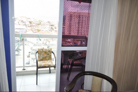 Apartamento à venda com 68m², 3 quartos e 1 vagaSacada/Sala
