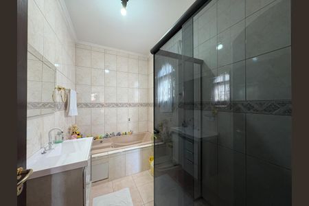 Casa à venda com 147m², 3 quartos e 3 vagas Casa à venda com 147m², 3 quartos e 3 vagasBanheiro da Suíte