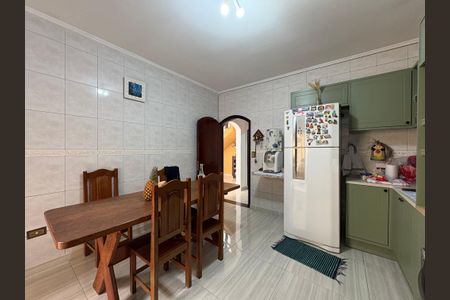 Casa à venda com 147m², 3 quartos e 3 vagas Casa à venda com 147m², 3 quartos e 3 vagasCozinha