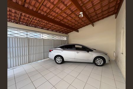 Casa à venda com 147m², 3 quartos e 3 vagas Casa à venda com 147m², 3 quartos e 3 vagasGaragem
