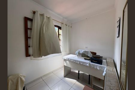 Casa à venda com 147m², 3 quartos e 3 vagas Casa à venda com 147m², 3 quartos e 3 vagasQuarto 2