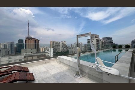 Studio à venda com 33m², 1 quarto e sem vagaPiscina