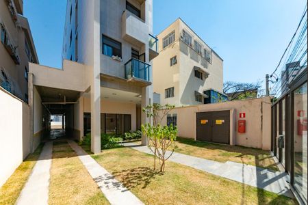 Apartamento à venda com 73m², 2 quartos e 1 vaga Apartamento à venda com 73m², 2 quartos e 1 vagaFachada