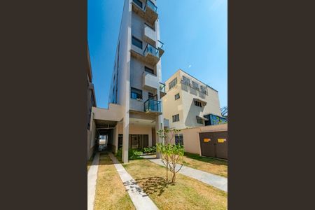 Apartamento à venda com 73m², 2 quartos e 1 vaga Apartamento à venda com 73m², 2 quartos e 1 vagaFachada