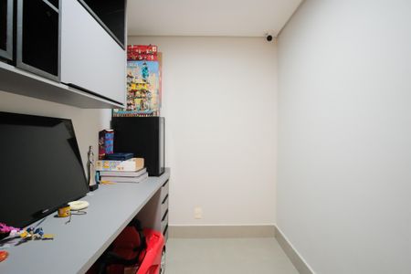 Apartamento para alugar com 224m², 3 quartos e 4 vagasEscritório