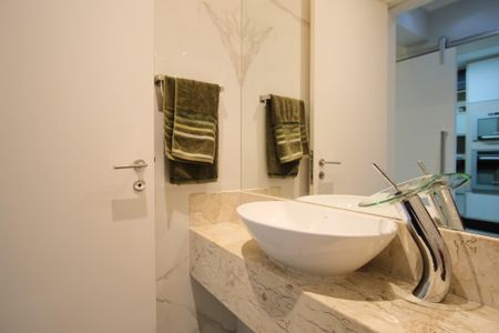 Apartamento para alugar com 224m², 3 quartos e 4 vagasLavabo