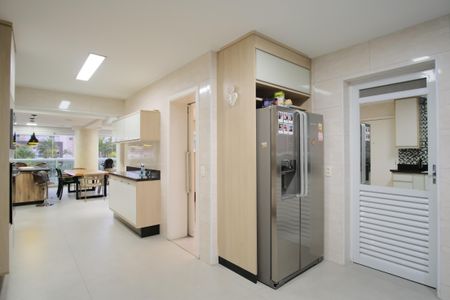 Apartamento para alugar com 224m², 3 quartos e 4 vagasCozinha