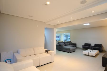 Apartamento para alugar com 224m², 3 quartos e 4 vagasSala