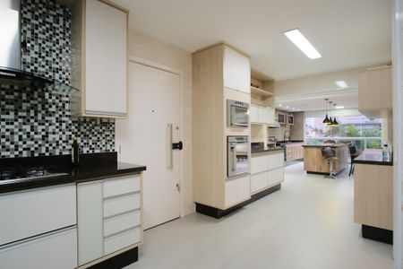 Apartamento para alugar com 224m², 3 quartos e 4 vagasCozinha