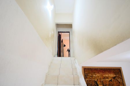 Casa à venda com 240m², 5 quartos e 2 vagasEscada da Edícula