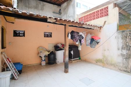 Casa à venda com 240m², 5 quartos e 2 vagasÁrea de Serviço