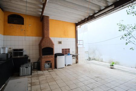 Casa à venda com 240m², 5 quartos e 2 vagasEspaço Gourmet