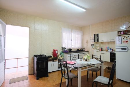 Casa à venda com 240m², 5 quartos e 2 vagasCozinha